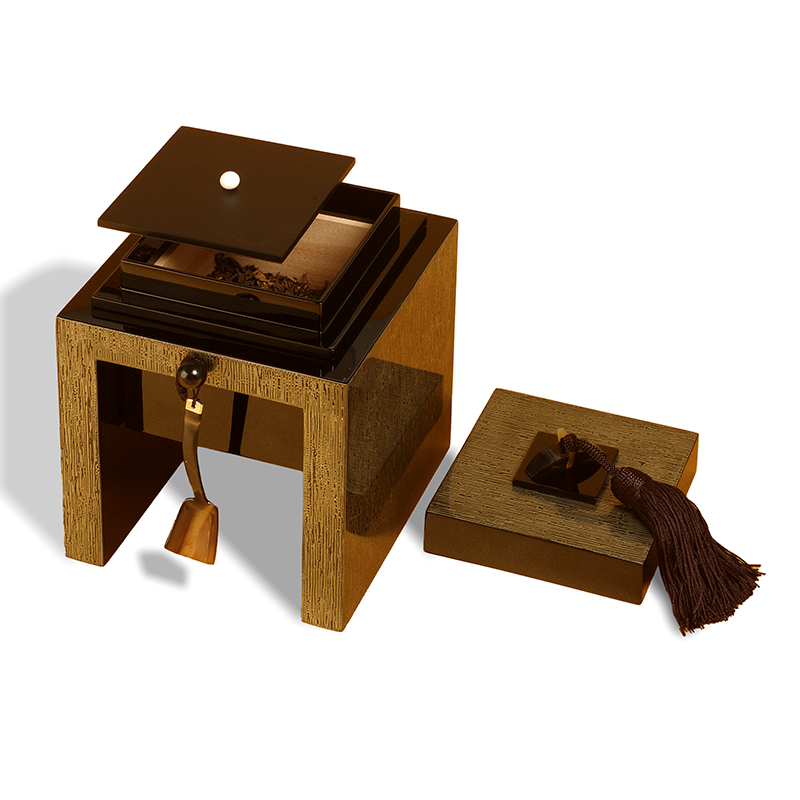 TWO PILLAR TEABOX